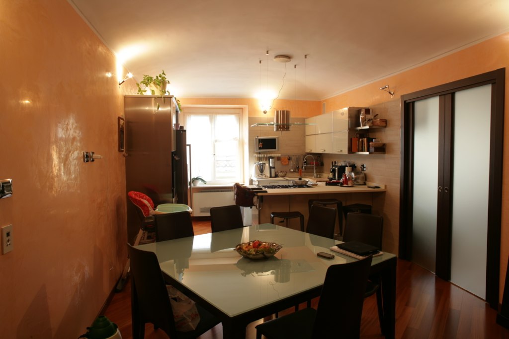 Appartamento di ampia metratura finemente ristrutturato in vendita in Centro a Torino.